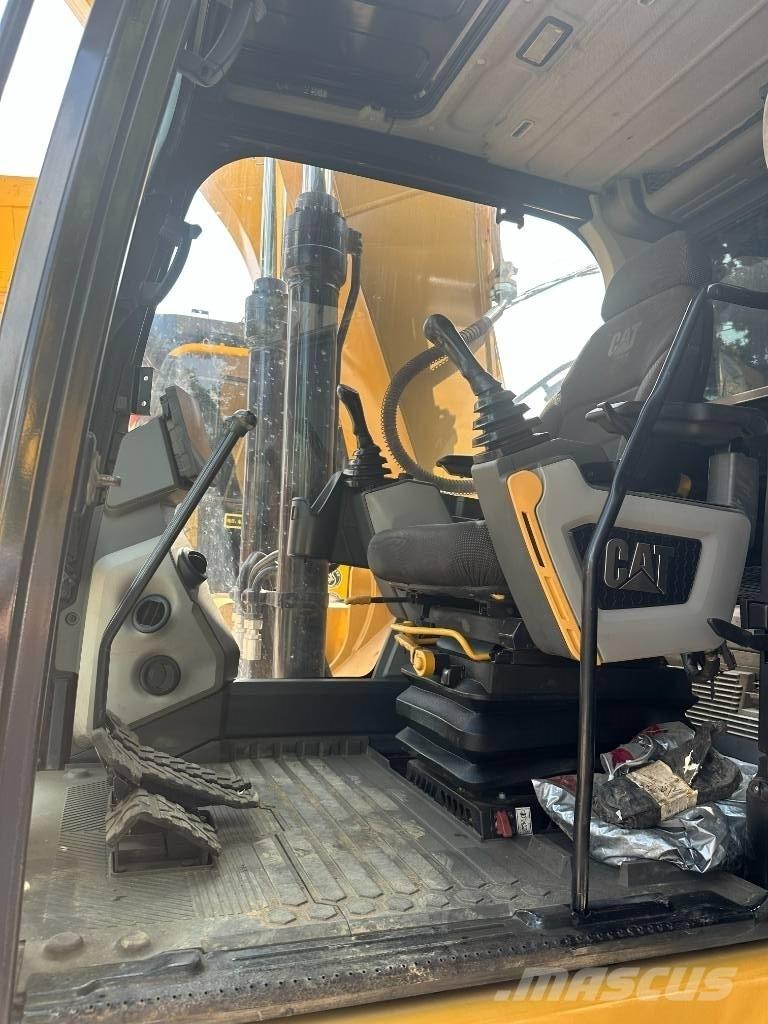 CAT CAT320GC 中型挖掘机