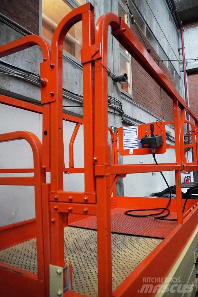 JLG 3246 ES 剪叉式升降机