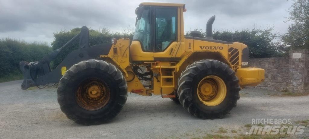 Volvo L 120 F 轮式装载机