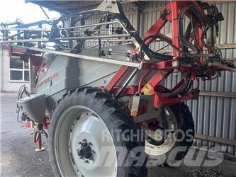 Kuhn Atlantique 3200 牵引式喷雾机
