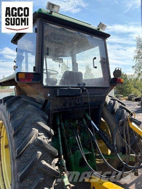 John Deere 3040 拖拉机/农用车