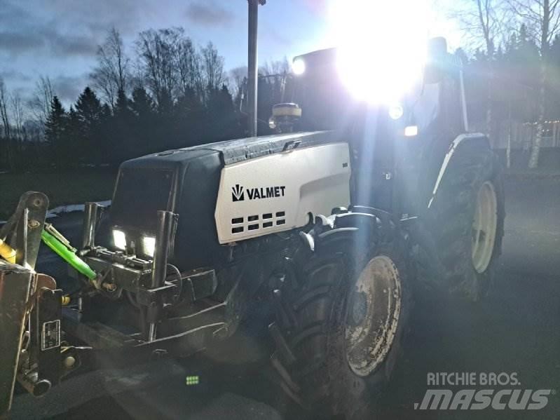Valmet 8100 拖拉机/农用车
