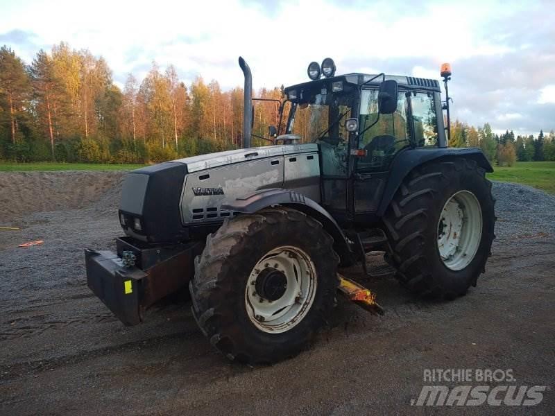 Valtra 8400 拖拉机/农用车