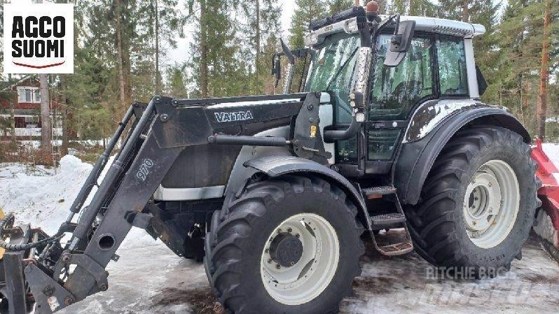 Valtra M150 拖拉机/农用车