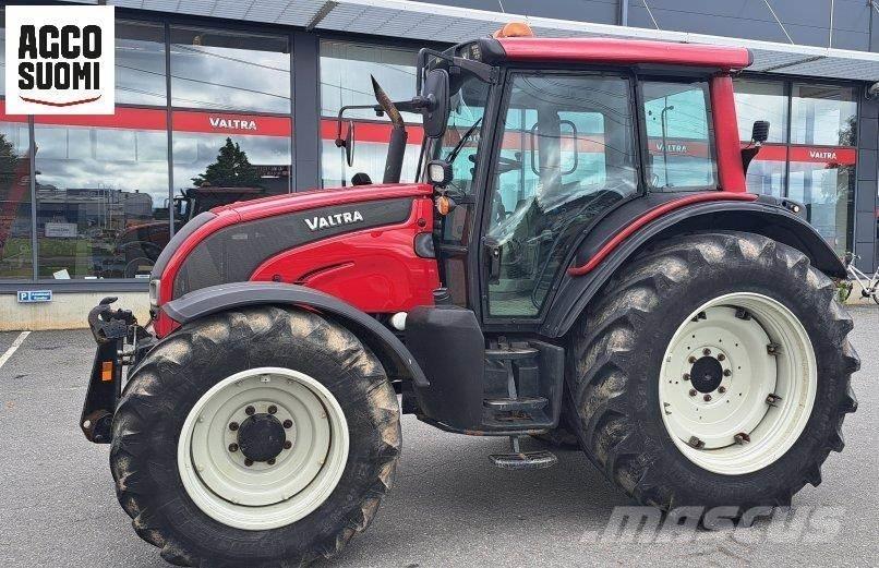Valtra N121 H 拖拉机/农用车