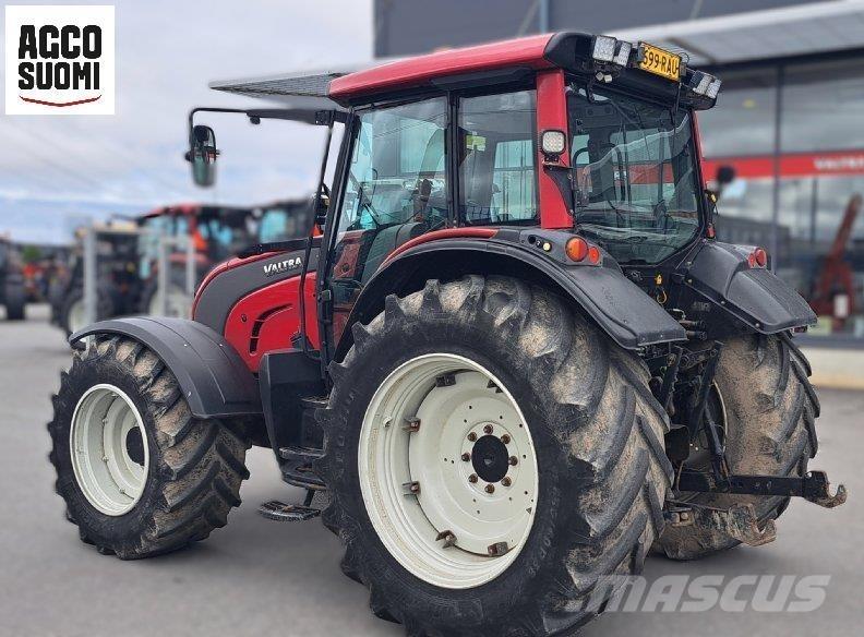 Valtra N121 H 拖拉机/农用车