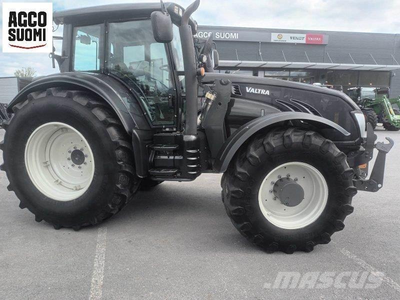 Valtra T213 VERSU 拖拉机/农用车