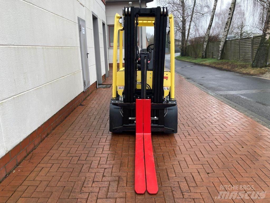 Hyster J 3.0 XN 电动叉车