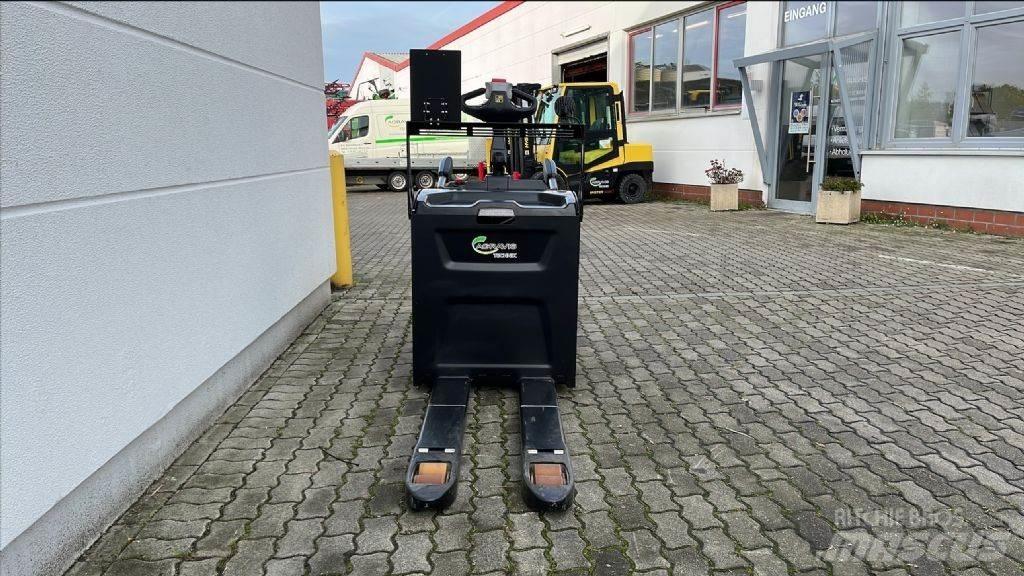 Hyster P 2.0 S 手摇升降机