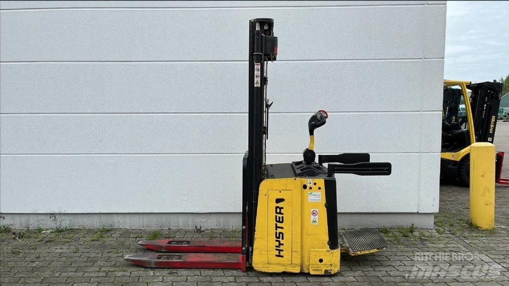 Hyster S1.5S 手推堆垛车