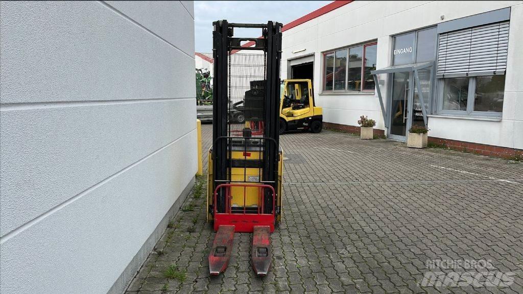 Hyster S1.5S 手推堆垛车