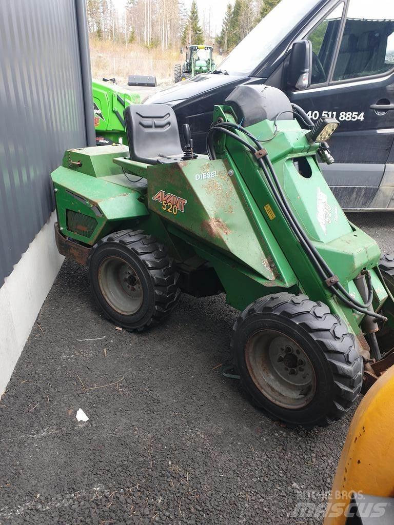Avant 5200 多功能装载机