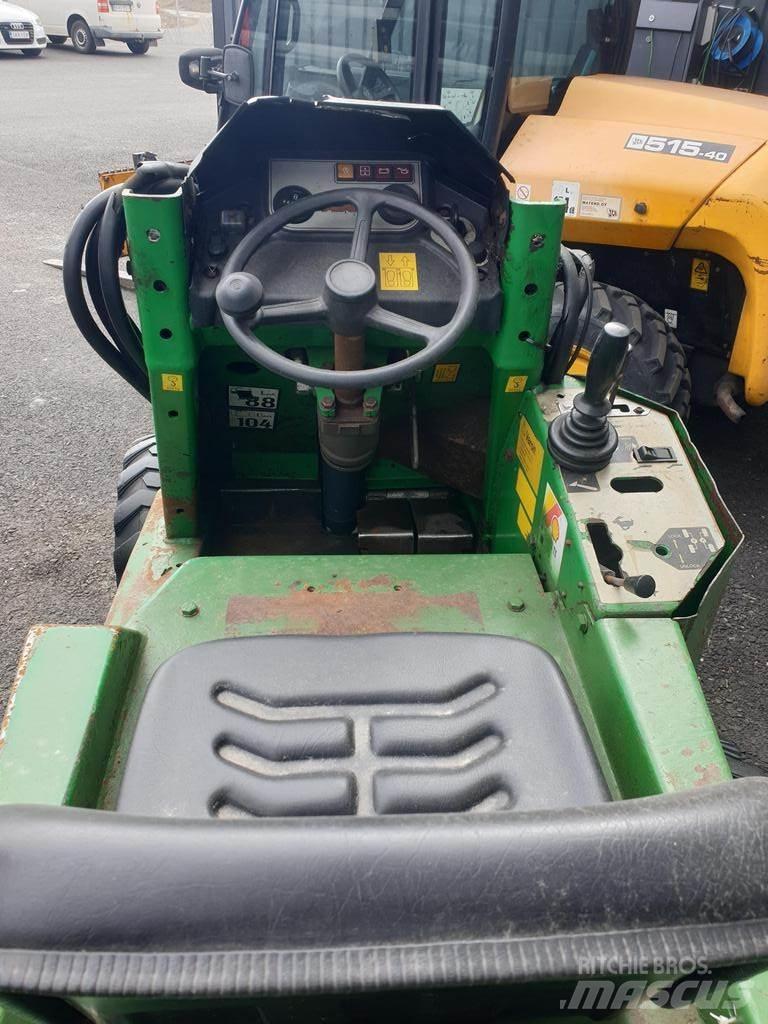 Avant 5200 多功能装载机