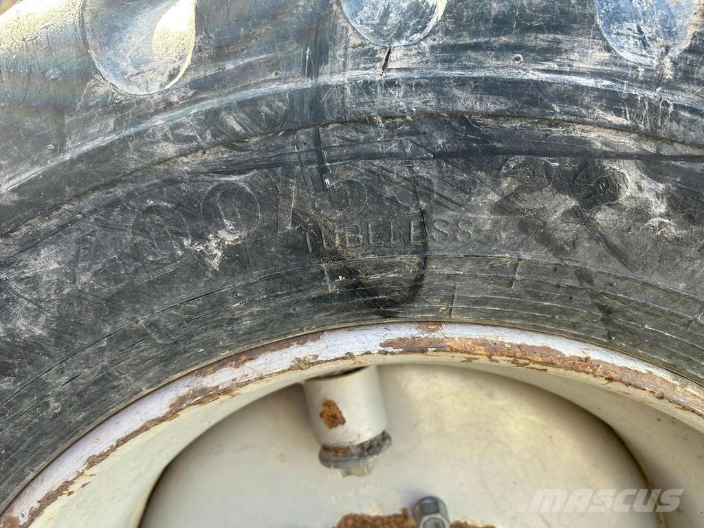 Palms 10D 林业拖车