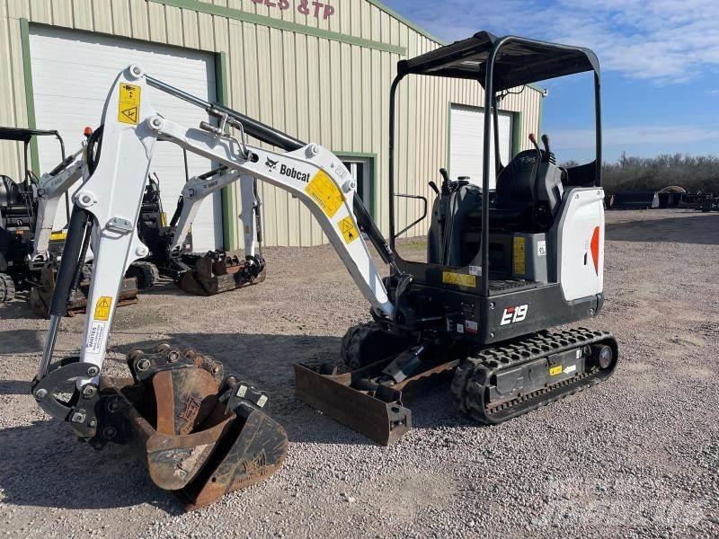 Bobcat E19 小型挖掘机