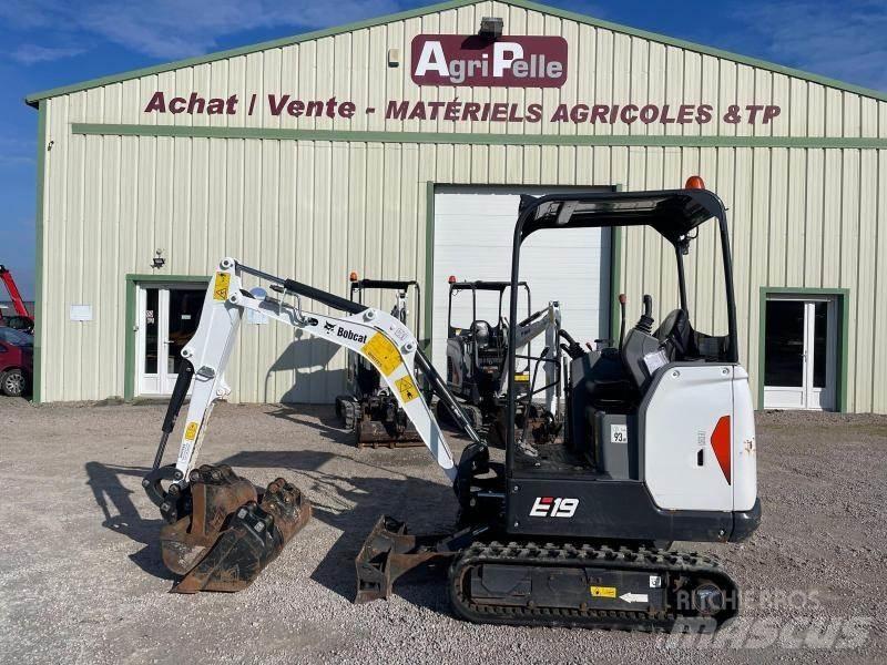 Bobcat E19 小型挖掘机
