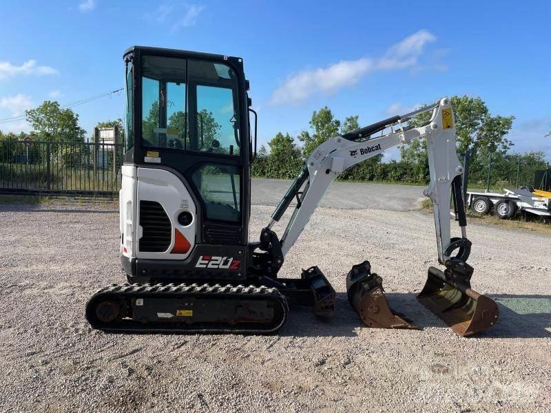 Bobcat E20Z 小型挖掘机