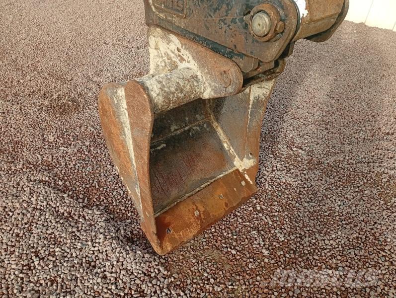 Bobcat E50 小型挖掘机