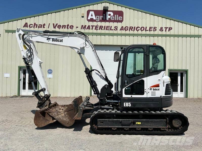 Bobcat E85 小型挖掘机