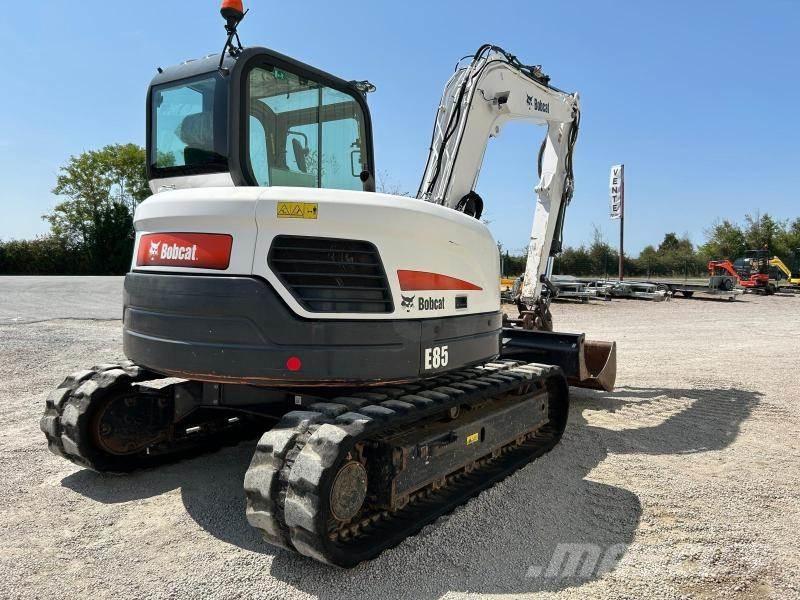 Bobcat E85 小型挖掘机