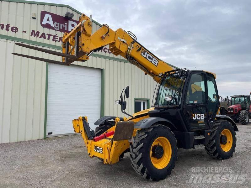 JCB 535-125 伸缩臂叉装车|叉装车