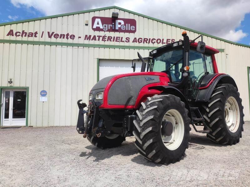 Valtra T151 拖拉机/农用车