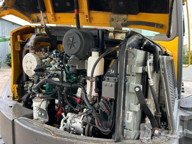 Volvo ECR88D 小型挖掘机