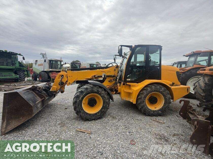 JCB TM 300 拖拉机/农用车