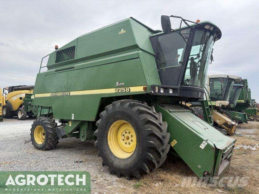 John Deere 2258 拖拉机/农用车
