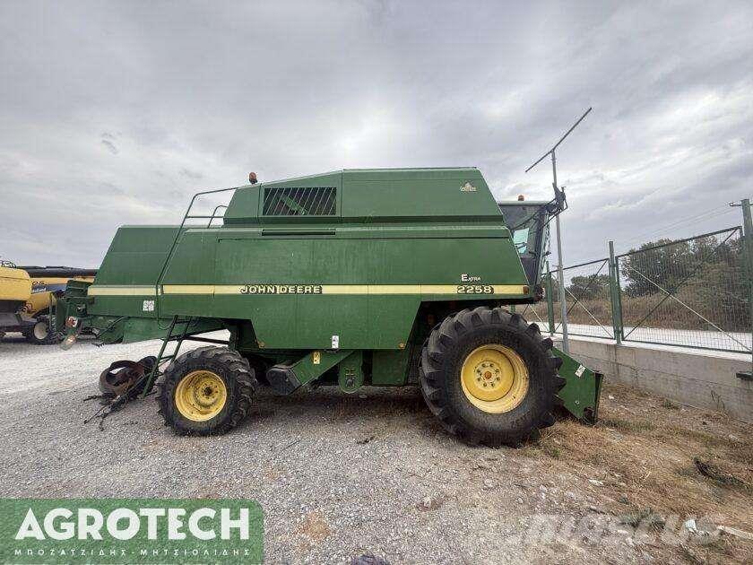 John Deere 2258 拖拉机/农用车