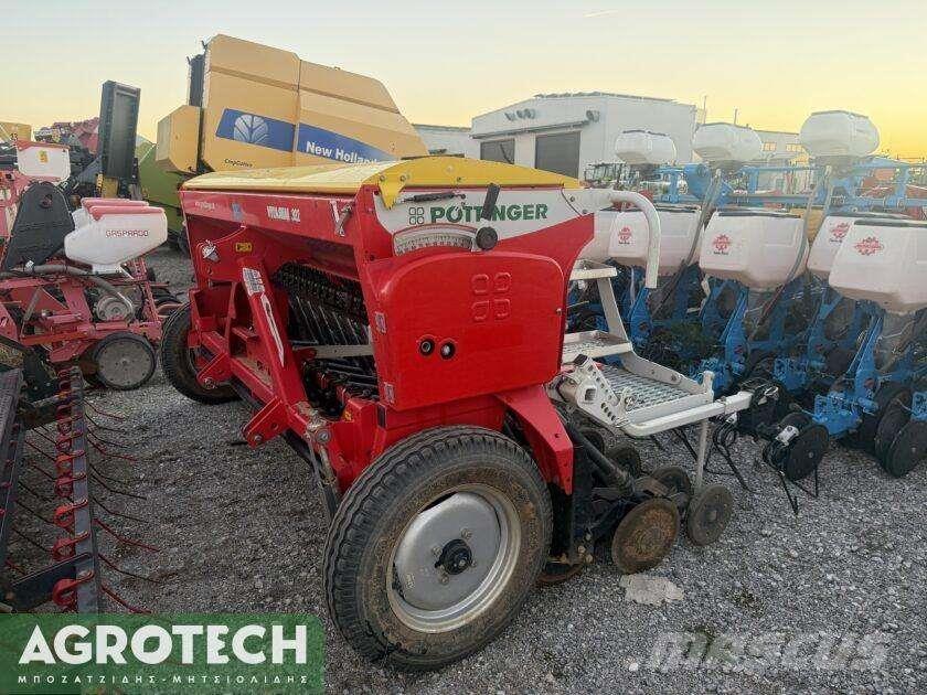 Pöttinger  拖拉机/农用车