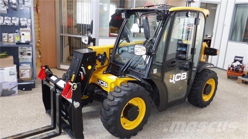 JCB 514-40 伸缩臂叉装车|叉装车