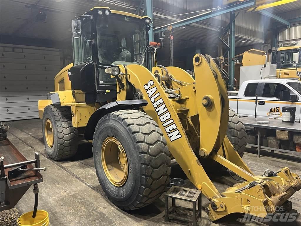 CAT 938M 轮式装载机