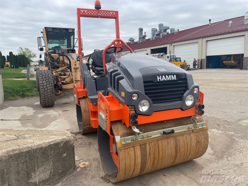 Hamm HD12VV 双轮压路机