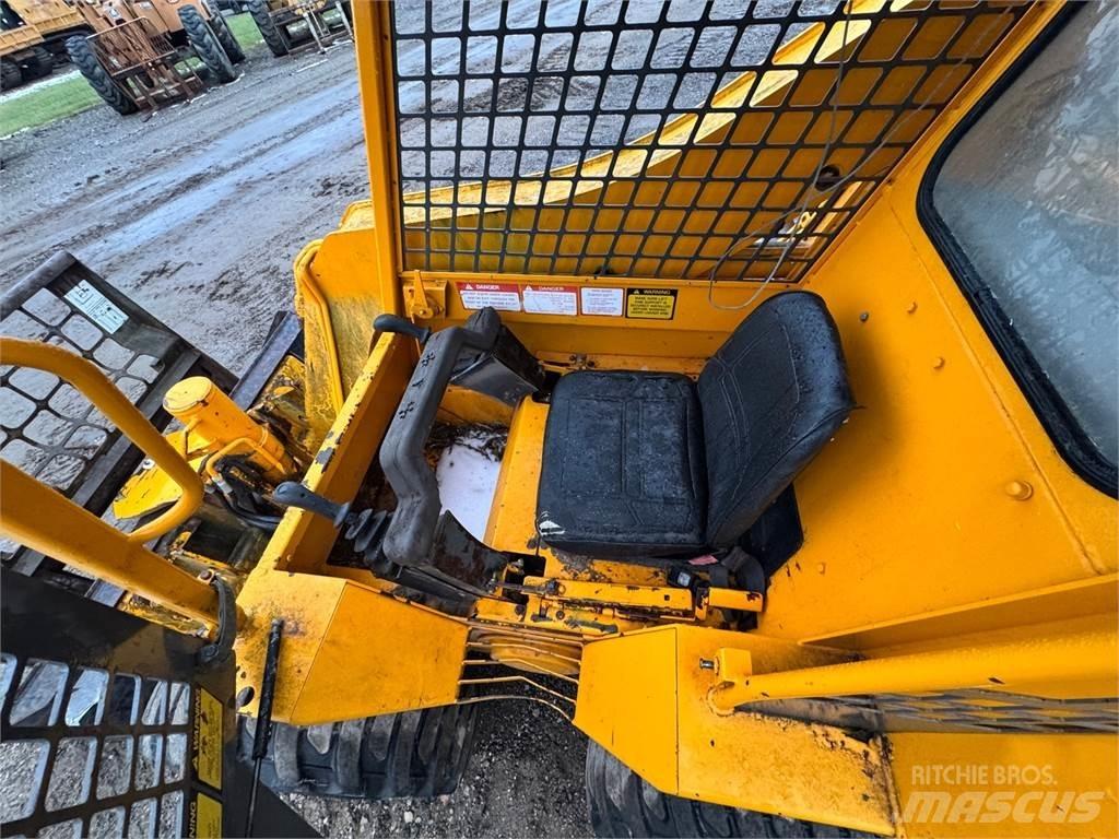 JCB 165 滑移装载机