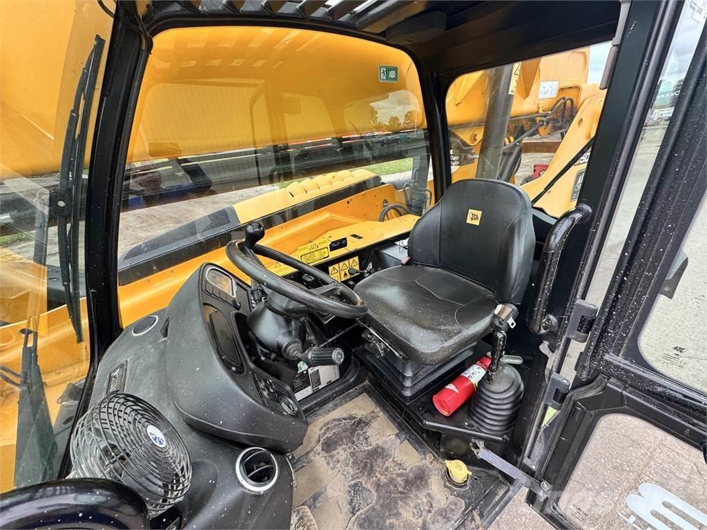 JCB 506-36 伸缩臂叉装车|叉装车