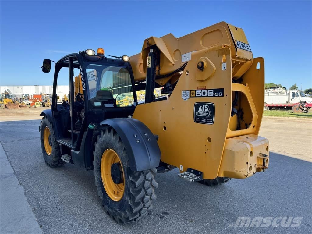 JCB 506-36 伸缩臂叉装车|叉装车