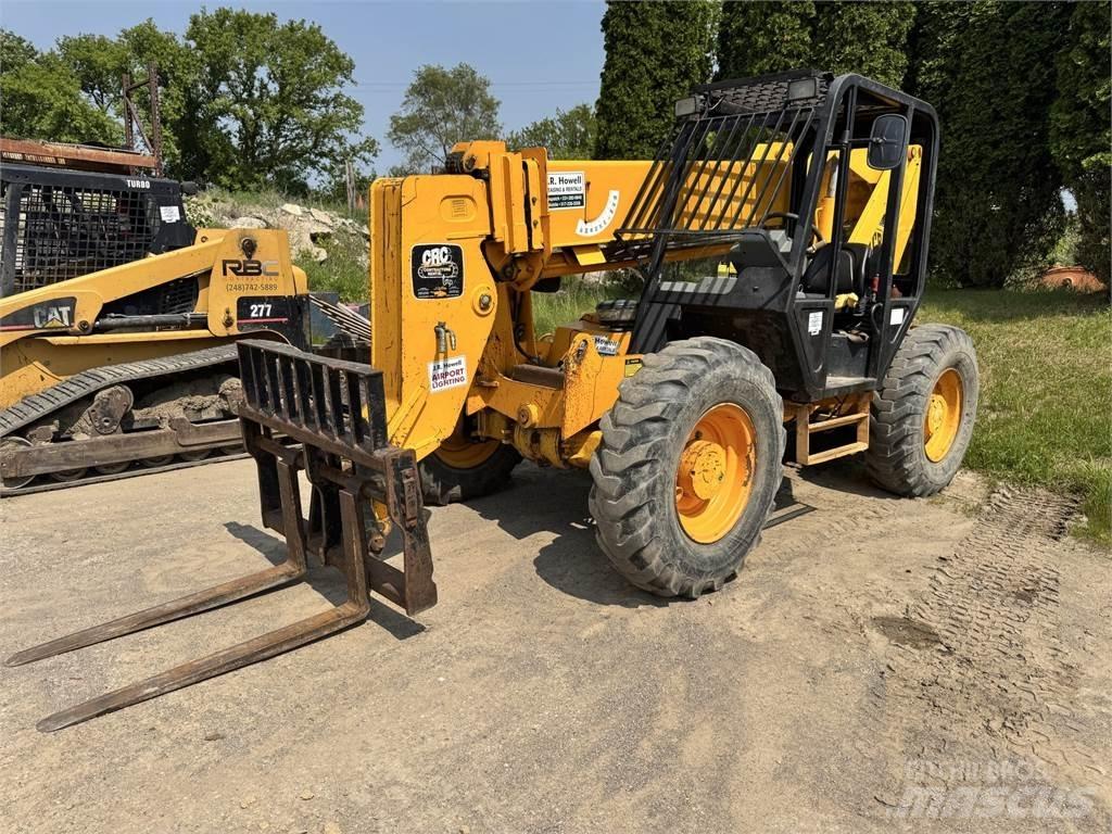 JCB 506C 伸缩臂叉装车|叉装车
