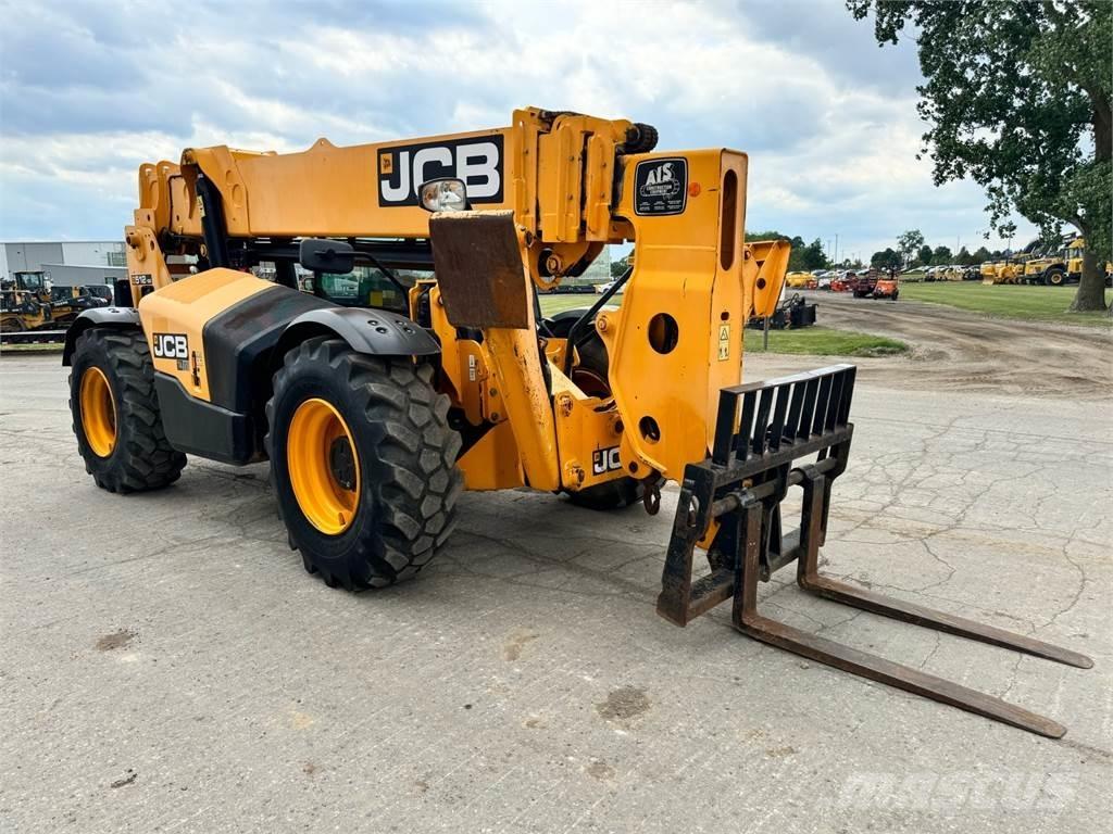 JCB 512-56 伸缩臂叉装车|叉装车