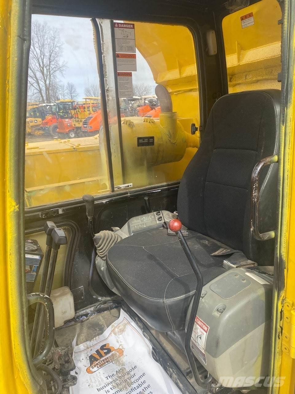 Komatsu CD50 铰接式自卸车