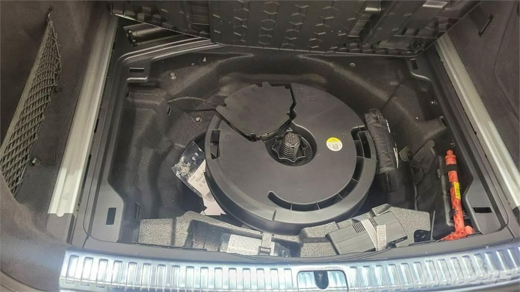 Audi A6 汽车