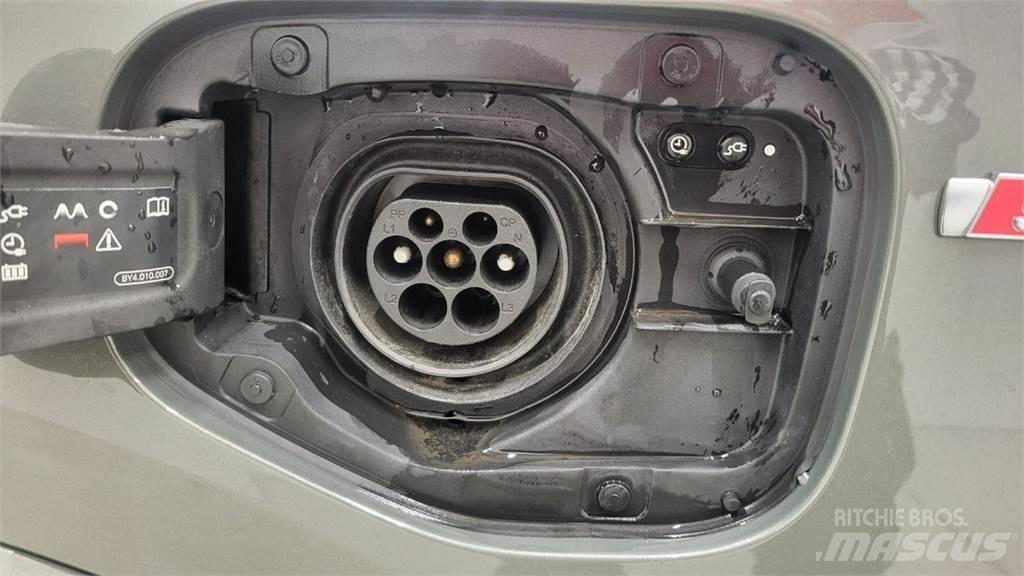Audi Q3 汽车