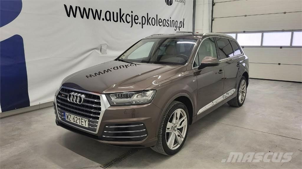 Audi SQ7 汽车