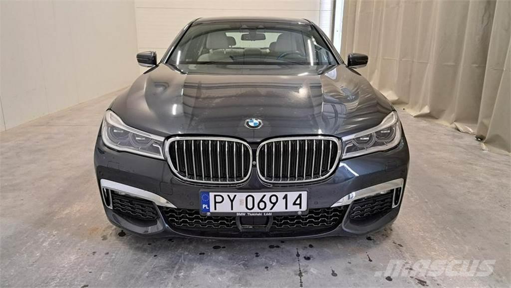 BMW 730 汽车
