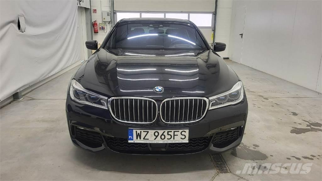 BMW 740 汽车