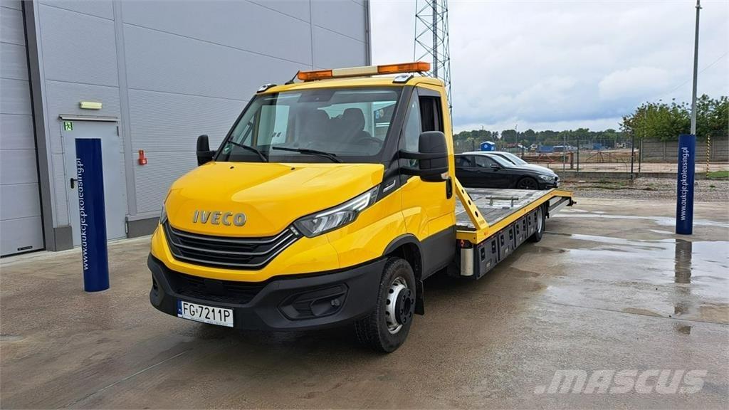 Iveco Daily 大型面包车