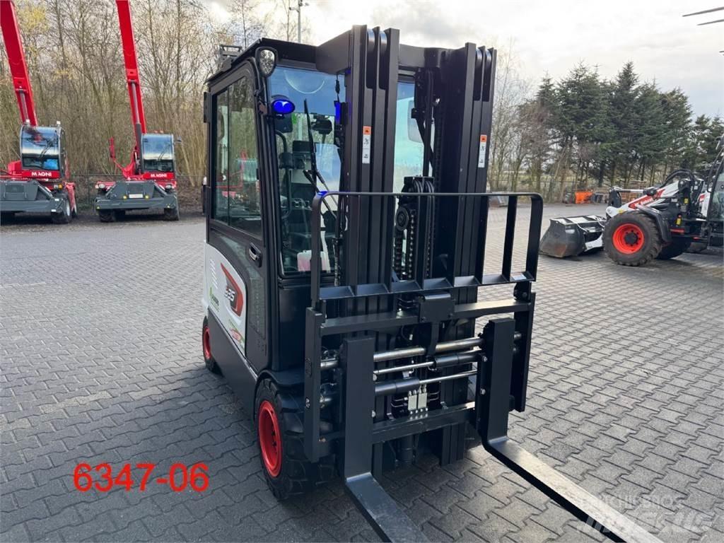 Bobcat B 35 X - 7 Plus 电动叉车