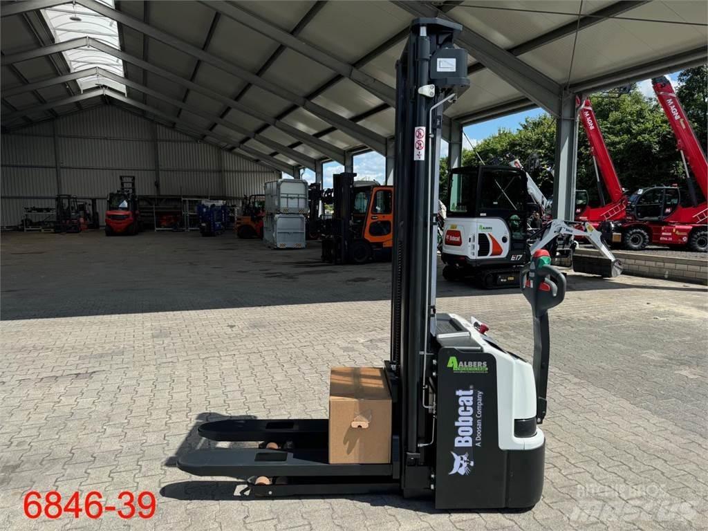 Bobcat BSL 16 N 7 手推堆垛车