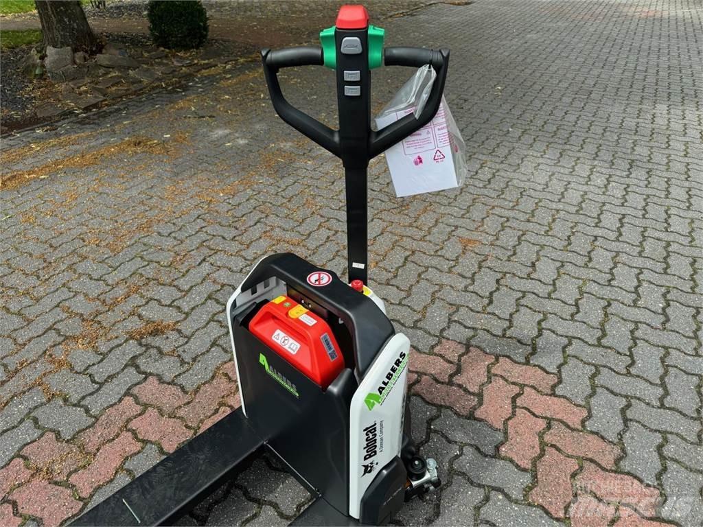 Bobcat LPM 15 N 7 手摇升降机