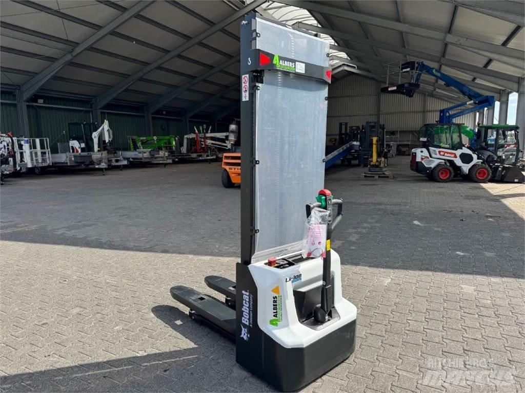 Bobcat LSM 12 N -7 手推堆垛车